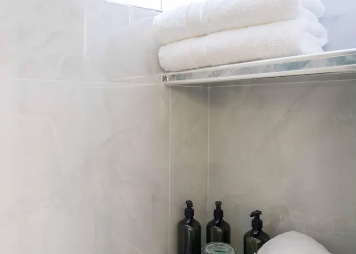 Inna Luxury In The Center * 스키아토스 타운