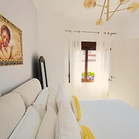 Inna Luxury In The Center *